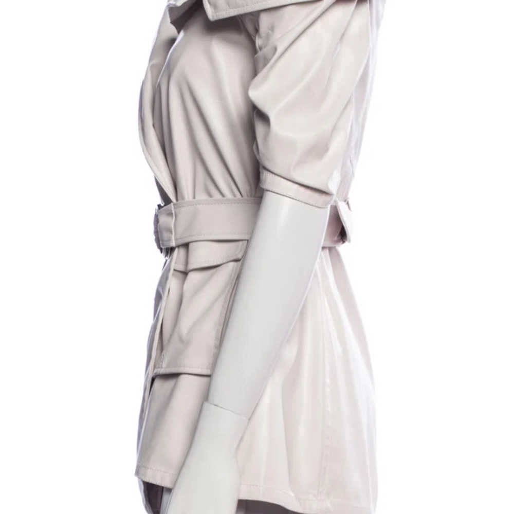EUC Cinq a sept ivory shortsleeved faux off shoulder leather jacket size 10 - Picture 3 of 9
